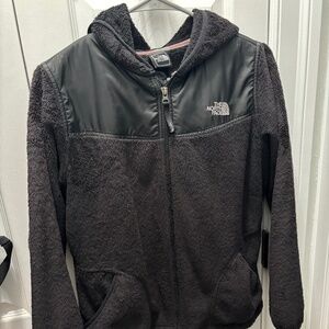 Youth The North Face black fleece